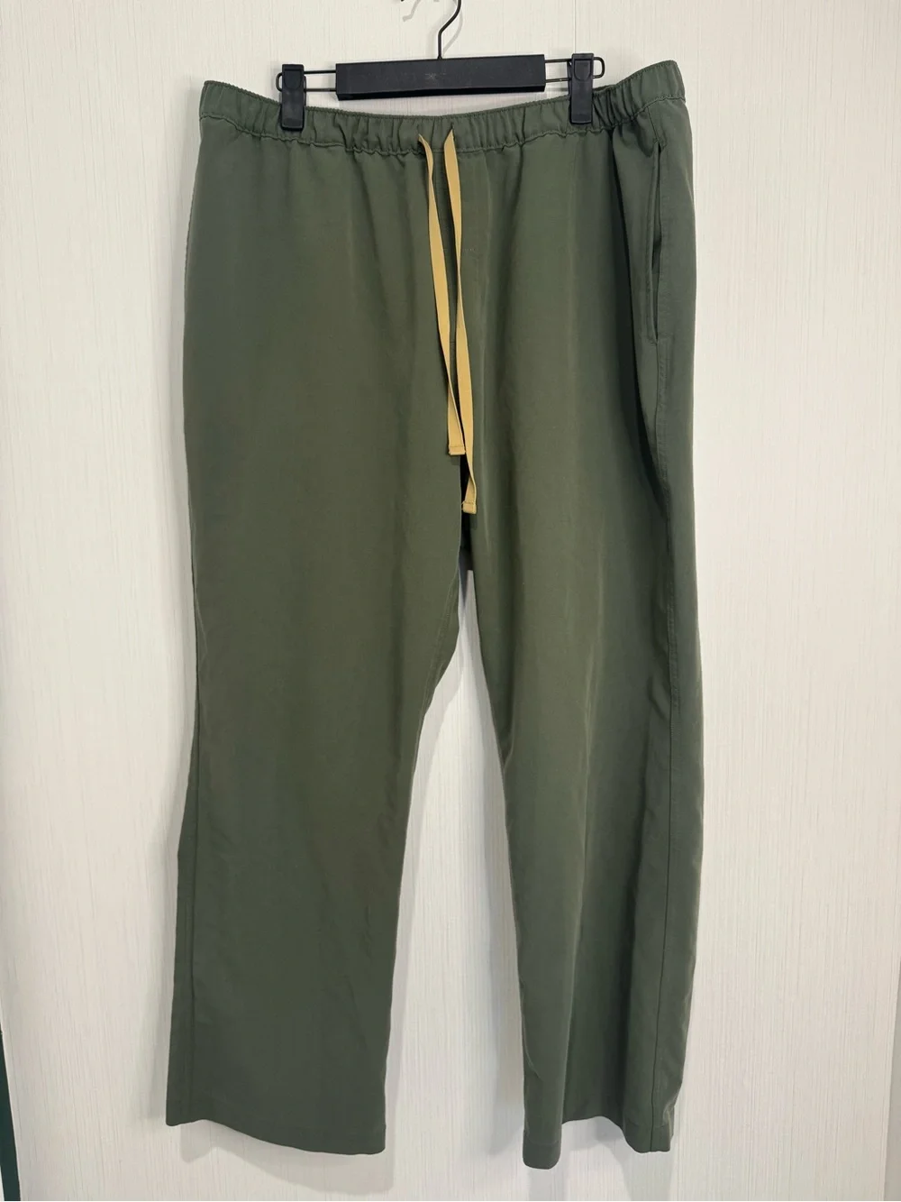 FIGS Pisco Scrub Pant. XL Short. Green. No flaws noted.